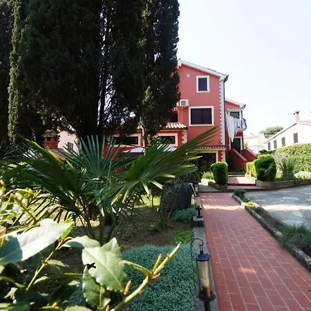96-3 3* Rovinj